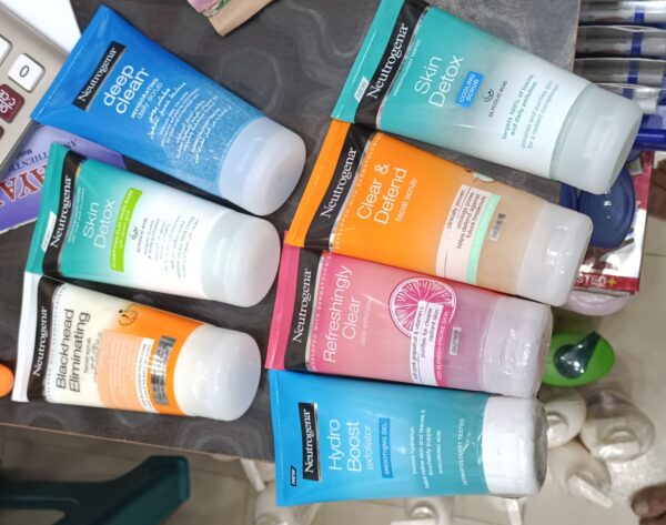 Neutrogena clear & defend facial scrub 150ml price in bangladesh