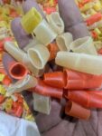 🟡 Colorful Ready to Fry Chips – 500g | ফুল শেইপ মাল্টিকালার পাপড় – হালকা নাশতা ও ফ্রাইং স্ন্যাকস