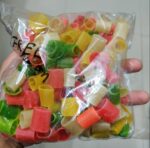 🟡 Colorful Ready to Fry Chips – 500g | ফুল শেইপ মাল্টিকালার পাপড় – হালকা নাশতা ও ফ্রাইং স্ন্যাকস