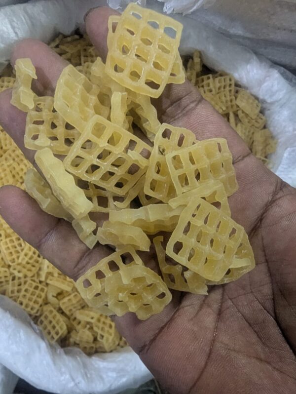 Net-Shaped Fry Chips – 500gm | জাল শেপ পাপড় – রঙিন, ক্রিস্পি ও বাচ্চাদের প্রিয় স্ন্যাক