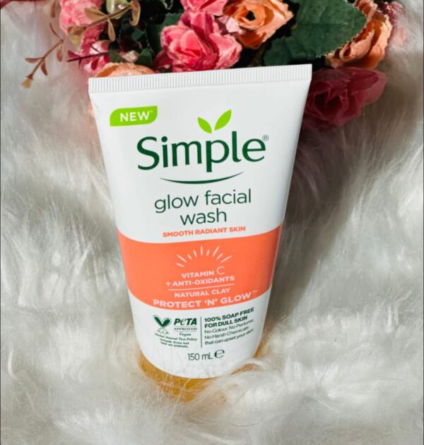Simple Protect N Glow Express Glow Clay Polish – 150ml | ক্লে বেসড স্কিন পলিশার – উজ্জ্বলতা ও ক্লিনজিং একসাথে
