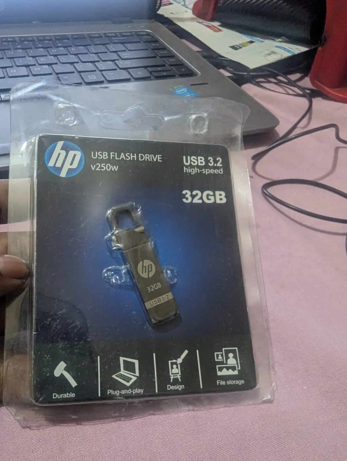 HP v250w 32GB USB 3.2 high speed pen drive silver metal body